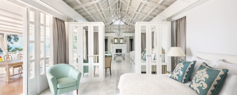 Seafront Peanthouse Suite 