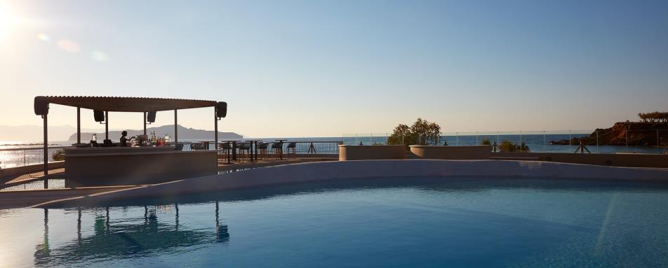 Raw Bar - Domes Noruz