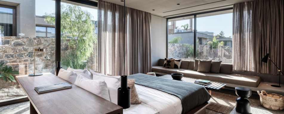 Tropical Open Plan Suite 