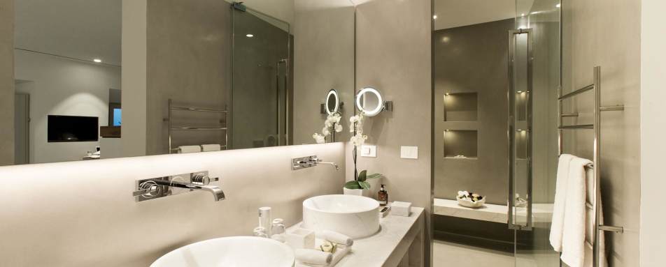 Suite bathroom - Grace Santorini 