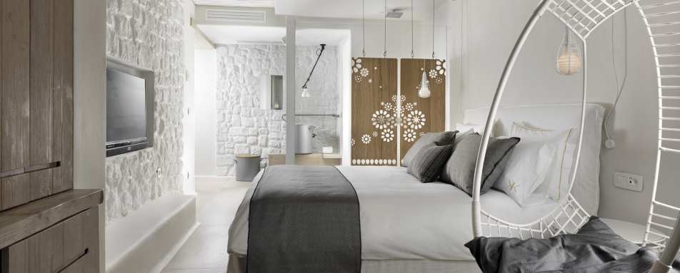 Deluxe Room with Plunge Pool 