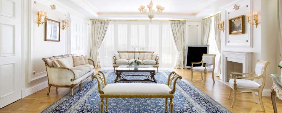 Penthouse Suite living room - King George Palace