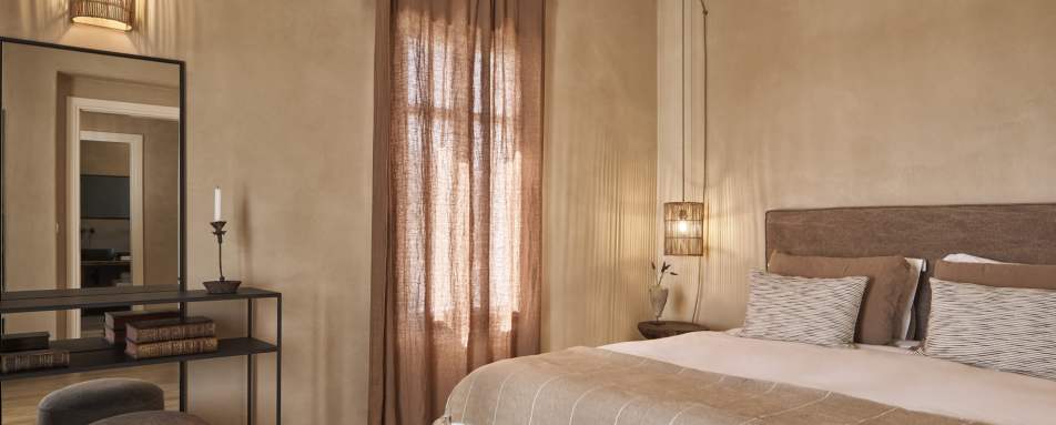 Villa master bedroom 