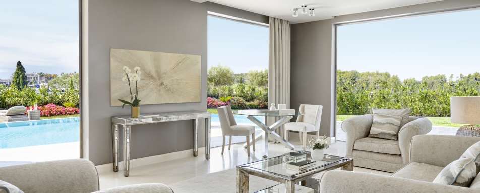 3 Bedroom Family Suite Private Pool 