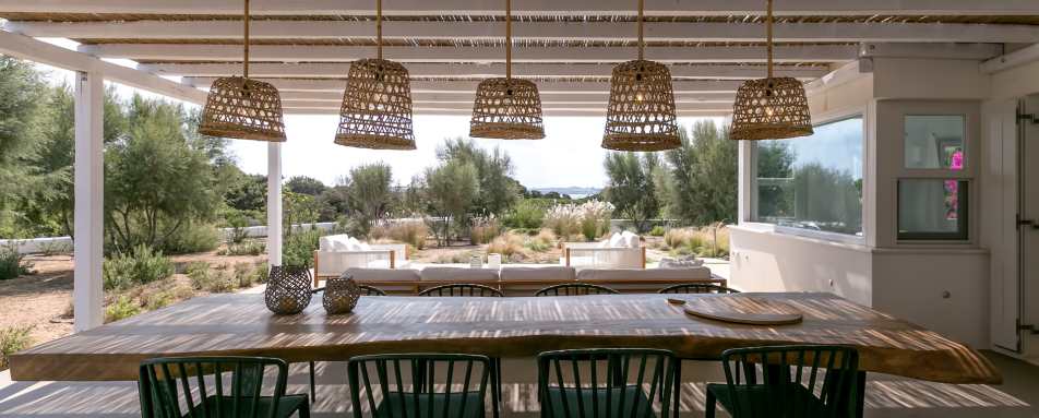 Villa outdoor kitchen 