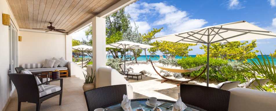 Royal Cinnamon and Saffron Beach Suites Terrace 