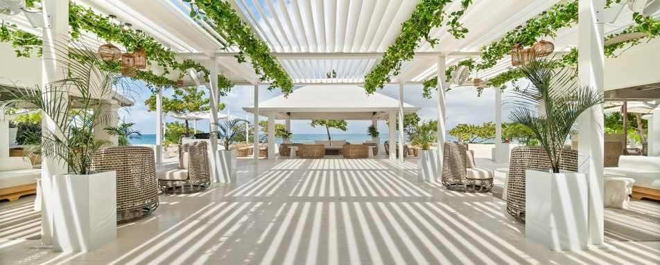 Outside area seating 