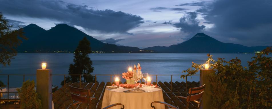 Rooftop dining - Casa Palopo 