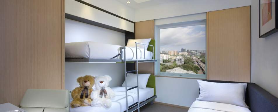 Family Room - Eaton Hotel