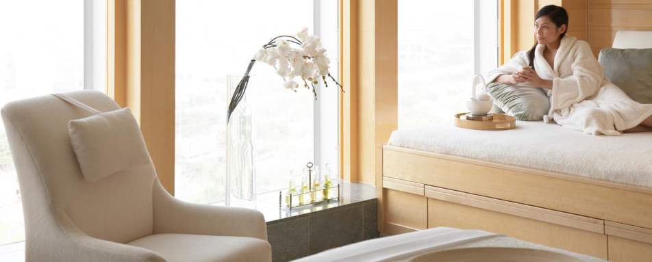Spa relaxing room - Four Seasons Hong Kong