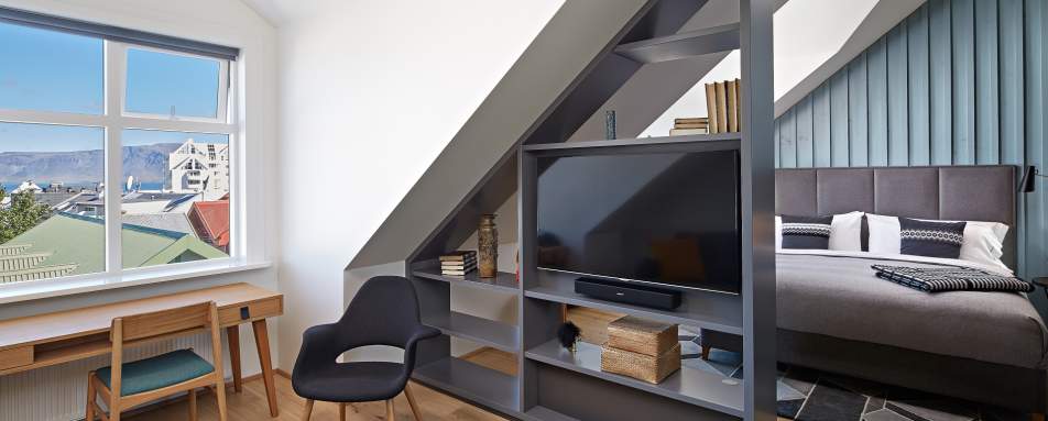 King Junior Suite - Canopy by Hilton Reykjavik