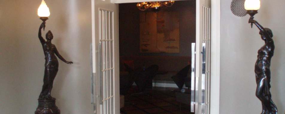 Main Entrance - Hotel Borg