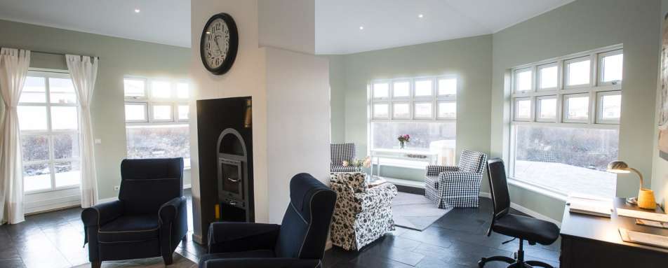 Large apartment living room - Hotel Grimsborgir