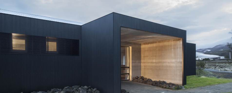 Entrance - Hotel Ion