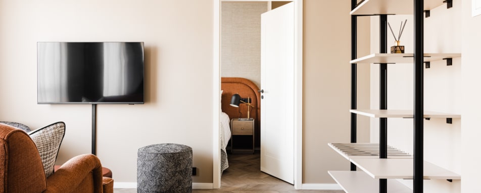 One Bedroom Apartment 