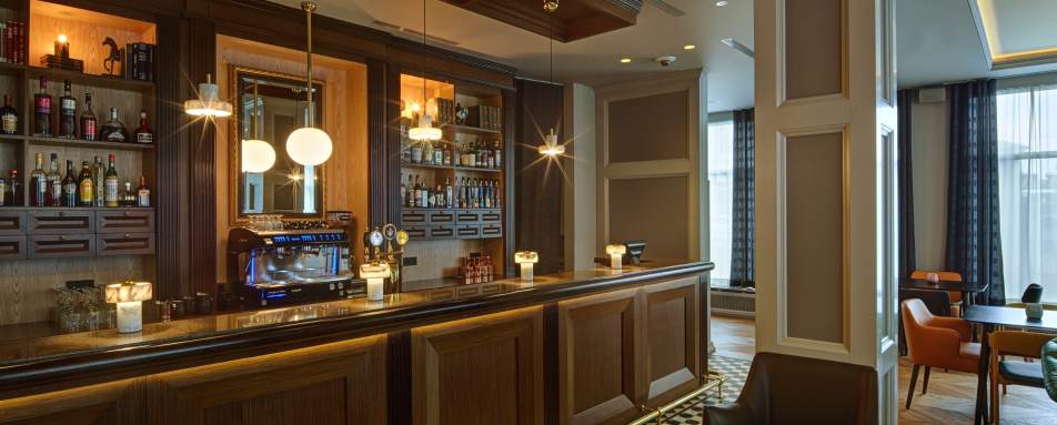 Lobby Bar