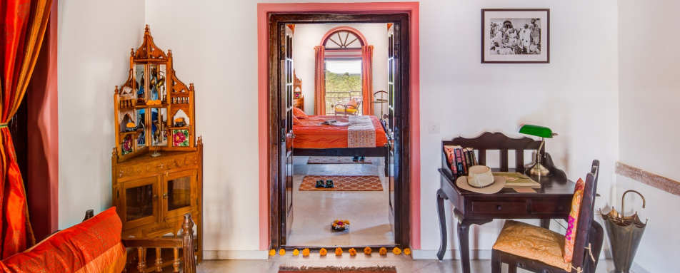 Beautiful Interior - Chanoud Garh