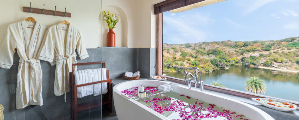 Bathroom - Chunda Shikar Oudi 