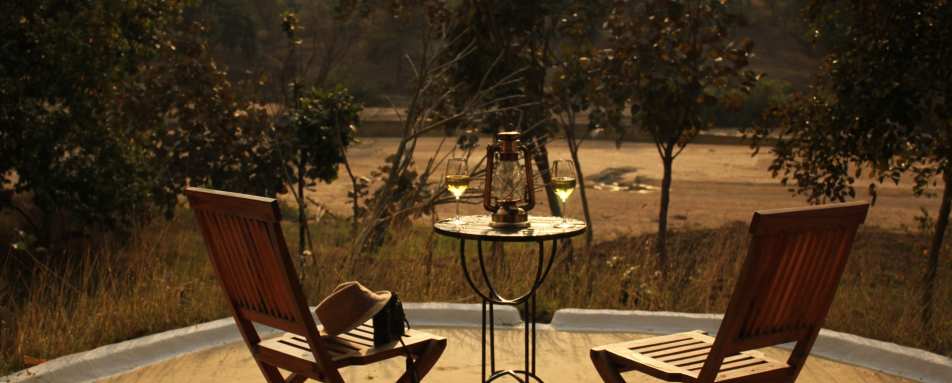 Sundowners - Flame of the Forest