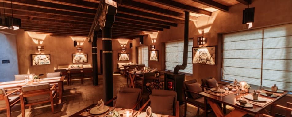 Restaurant - Rumbak Lodge  