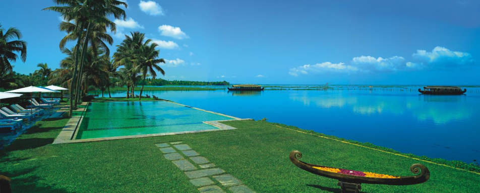 Infinity Pool - Kumarakom Lake Resort