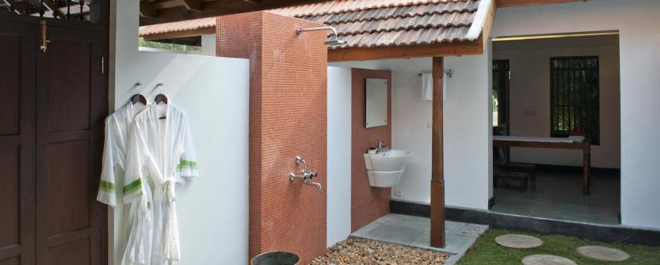 Outdoor Bathroom - Purity