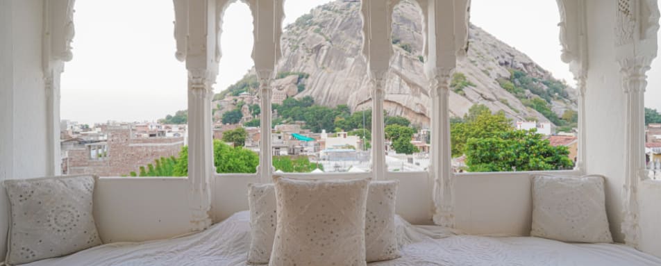 Day Bed View - Rawla Narlai  