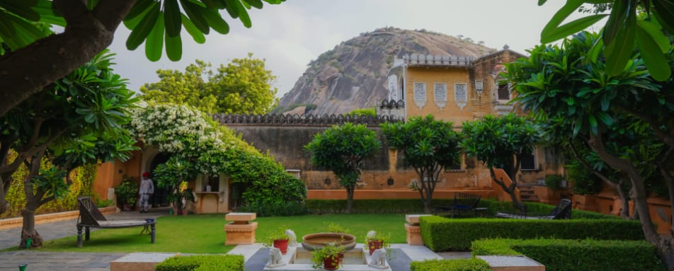 Rock View - Rawla Narlai 