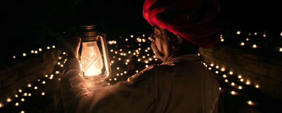 Candle-lit Dinner - Rawla Narlai 