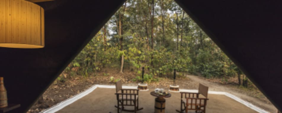 Courtyard - Reni Pani Jungle Lodge 