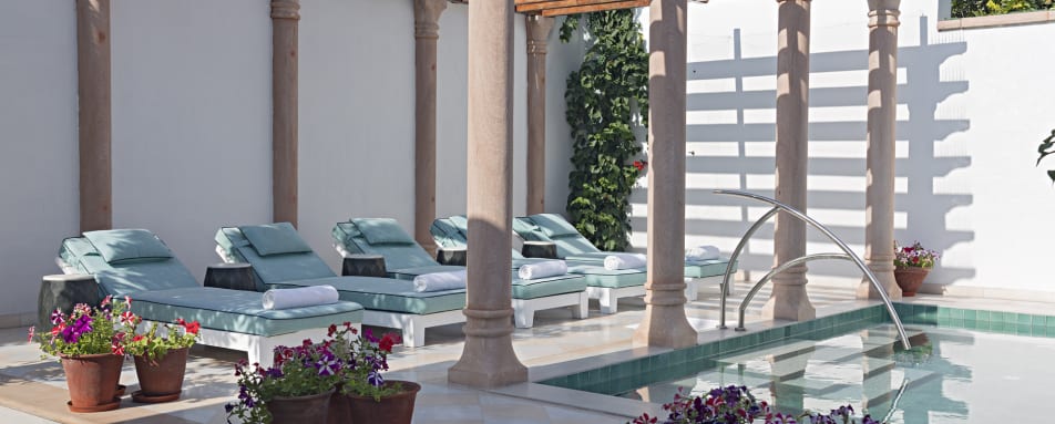 Pool area - Rohet House 