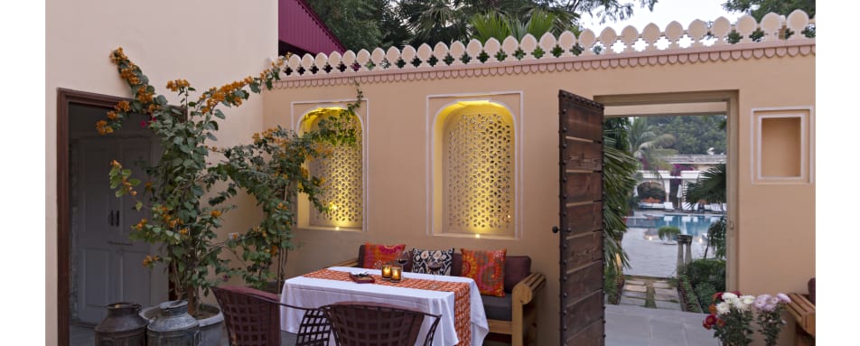 Outdoor Dining - Samode Haveli 