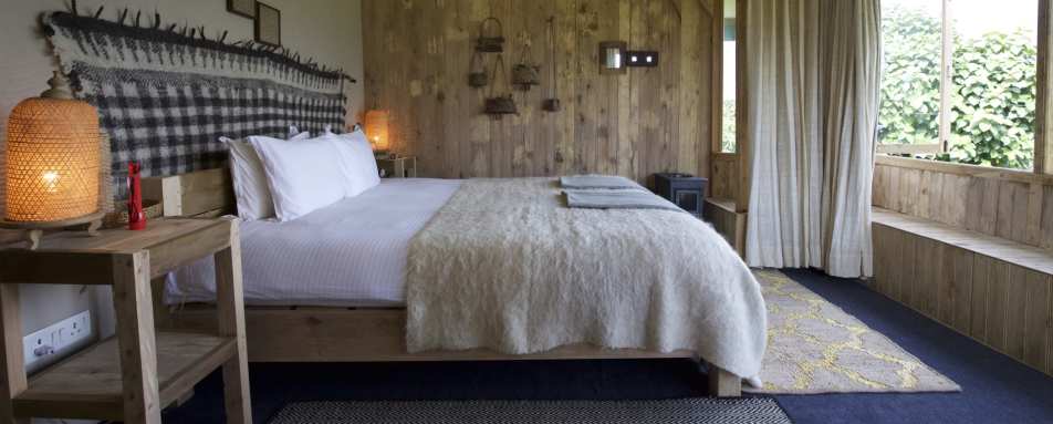 Hee Bedroom - Shakti Sikkim Village Houses