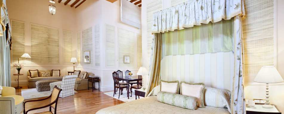 Royal Suite - Taj Falaknuma Palace