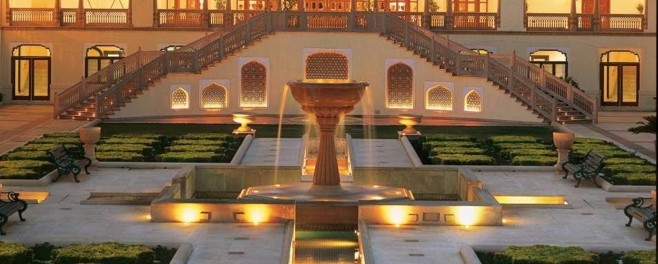 The Palace Courtyard - Taj Rambagh Palace