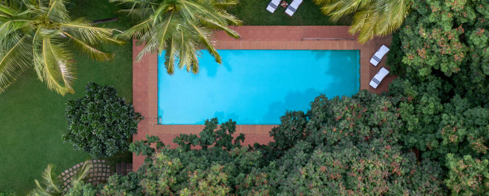 Pool View - Gateway Hotel 