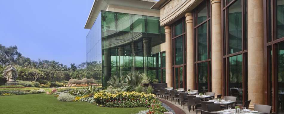 Qube - The Leela Palace New Delhi