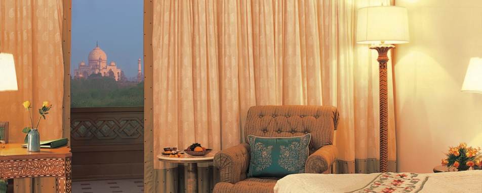 Deluxe Room - The Oberoi Amarvilas