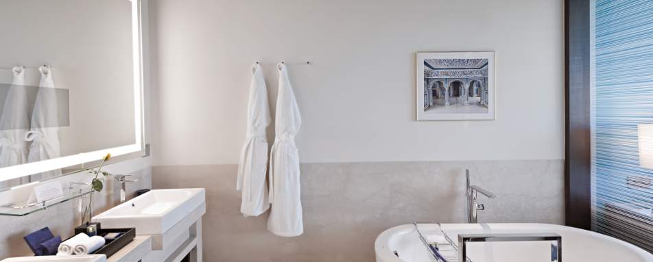 The Oberoi New Delhi - Bathroom