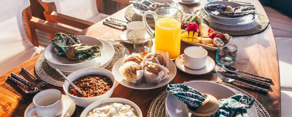 Breakfast - Rascal Luxury Yacht 