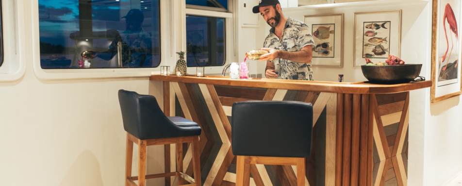 Rascal Bar - Rascal Luxury Yacht 