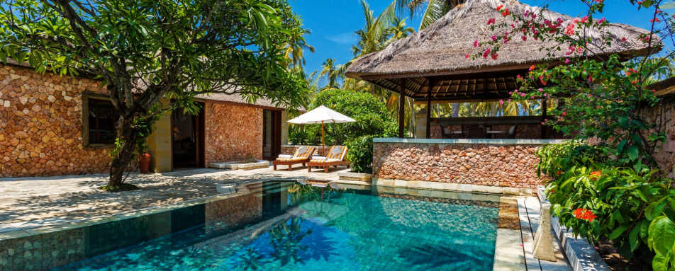 Villa with private pool 