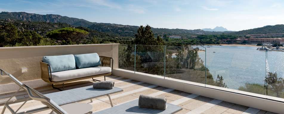 Rooftop-Deluxe-Roomterrace-views 