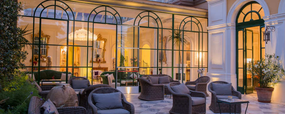 Patio - Bellevue Syrene