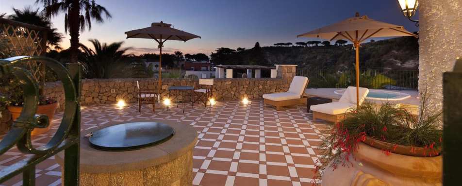 Master Suite terrace - Garden and Villas Resort