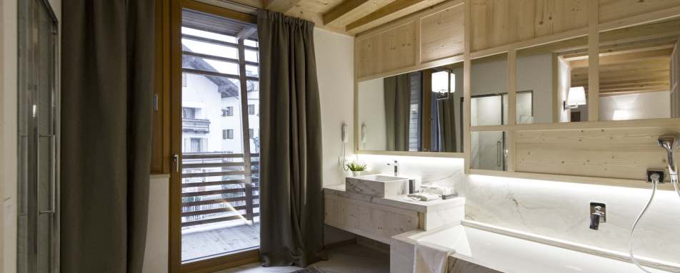 Suite Bathroom - Chalet Zeno, Rosa Alpina 
