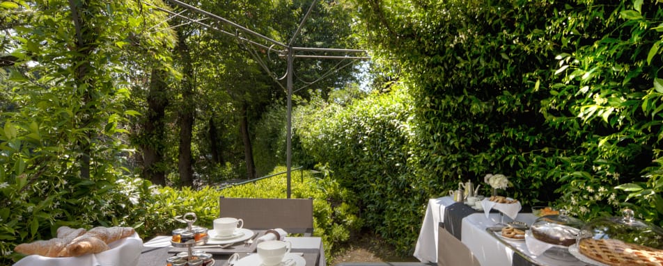 Garden Restaurant -2 