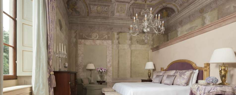 Frescoed Executive Suite - Four Seasons Florence