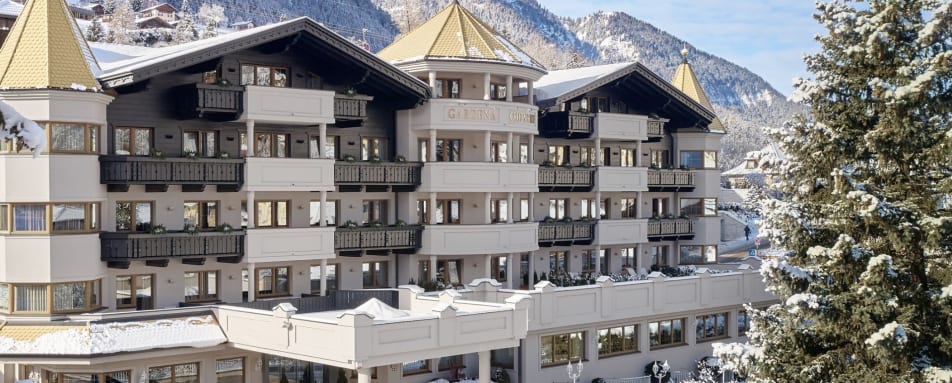 Hotel exterior - winter 