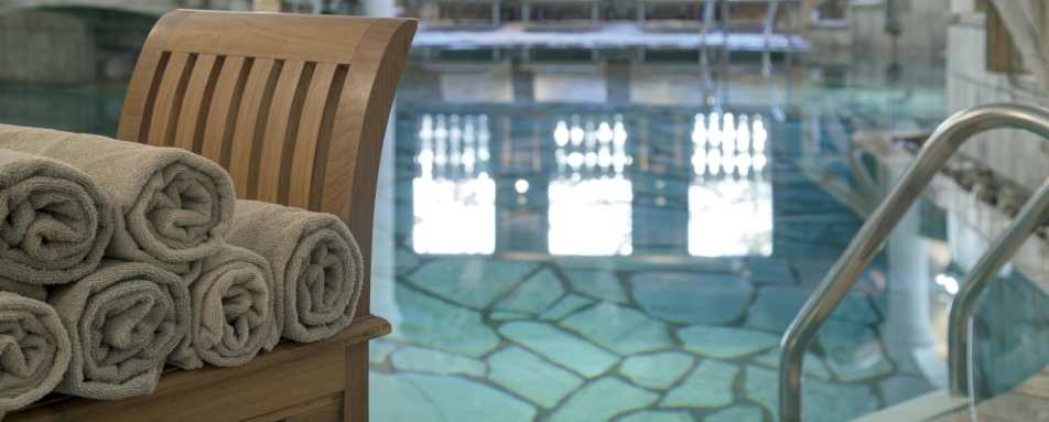 Pool - Hotel La Perla